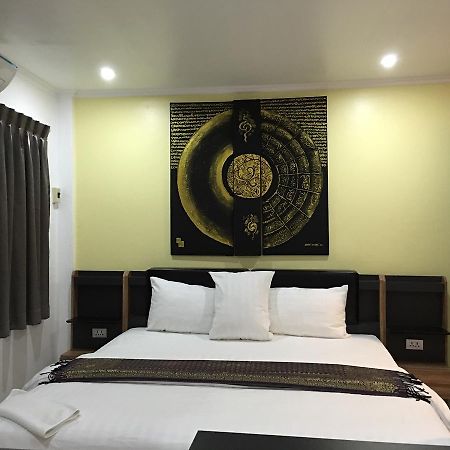 Galaxy Suites Pattaya Exteriör bild