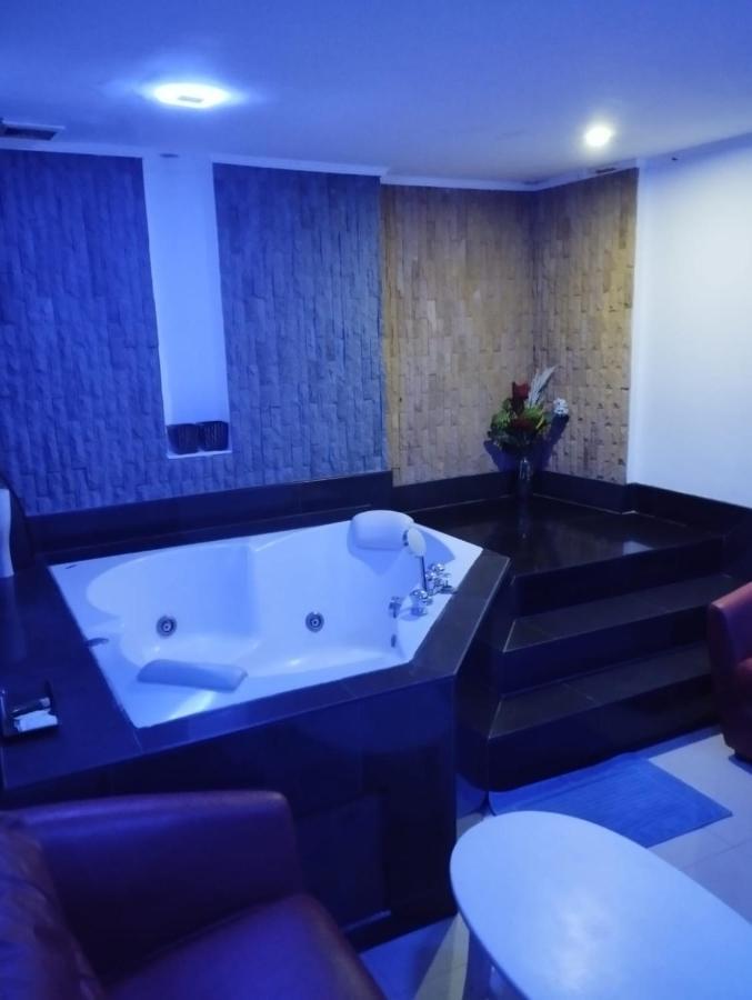 Galaxy Suites Pattaya Exteriör bild