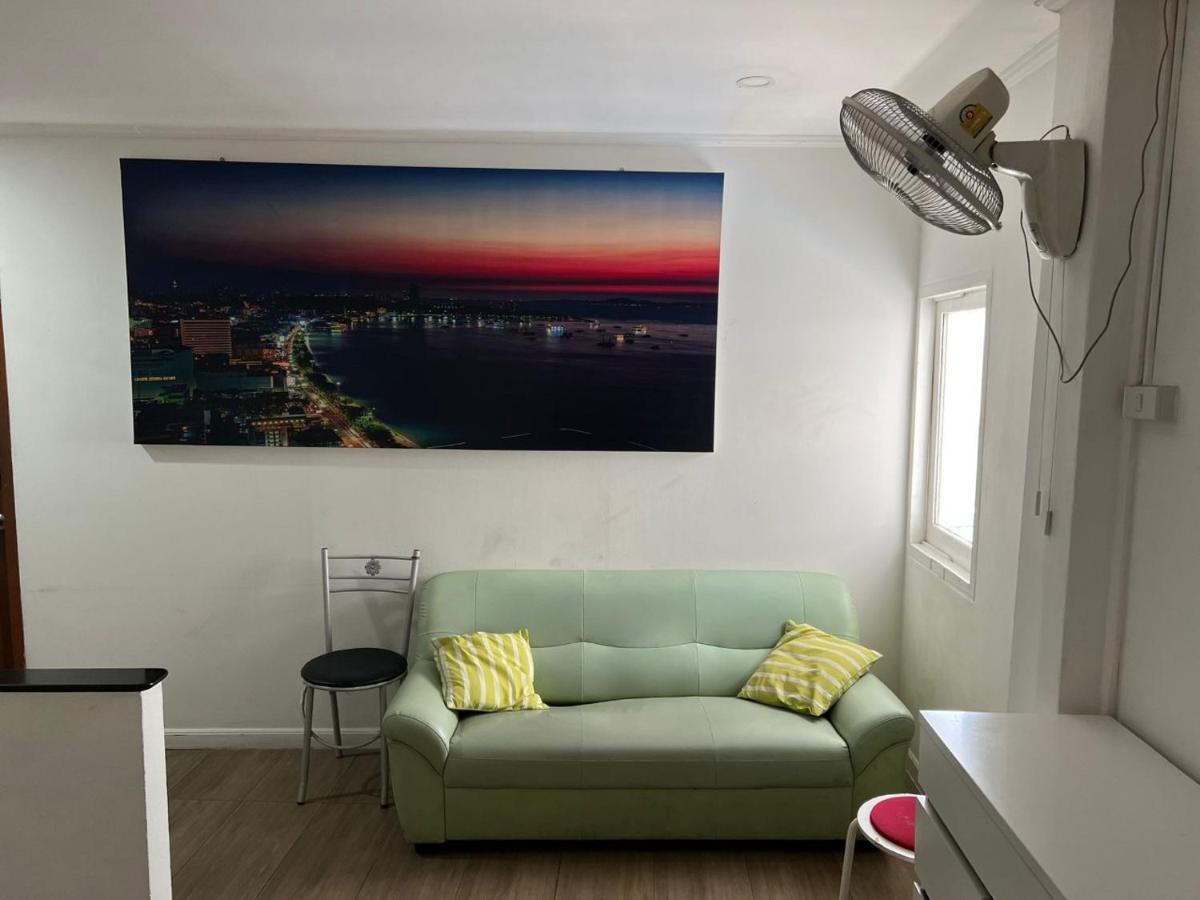 Galaxy Suites Pattaya Exteriör bild